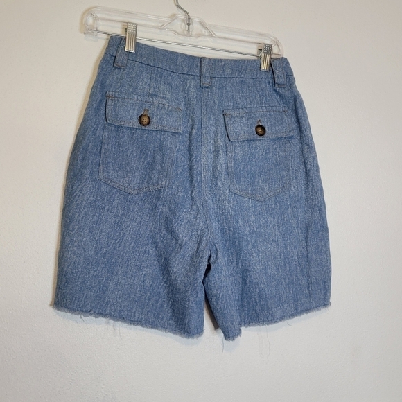 New Frnch Paris size s cotton Bermuda raw hem shorts - Picture 2 of 6